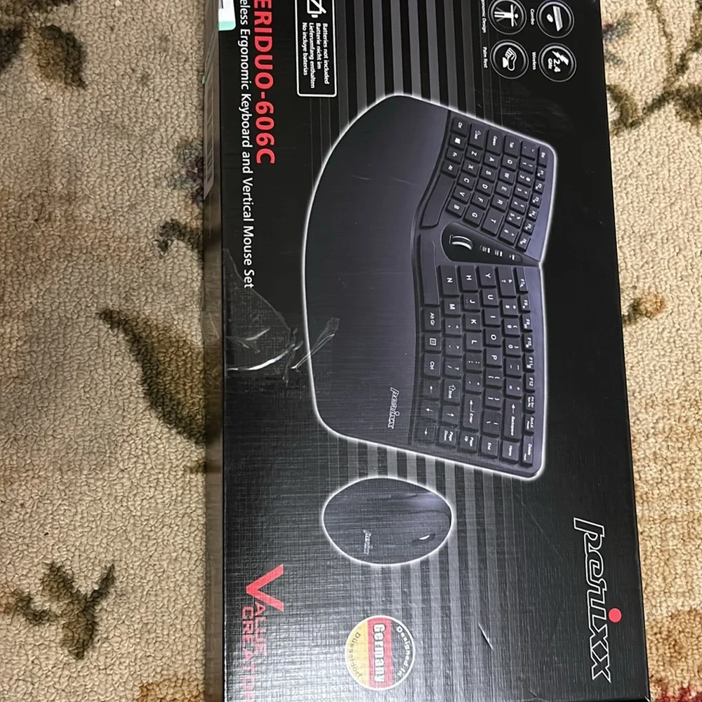 Perixx Periduo-606C wireless ergonomic keyboard with vertical mouse